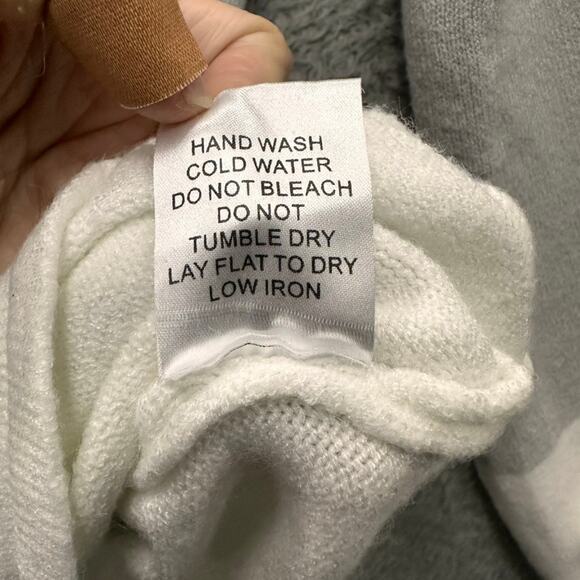 Mazik Women's Medium Sweater Modern Color Block Minimalist Soft Warm Comfortable - Picture 7 of 10